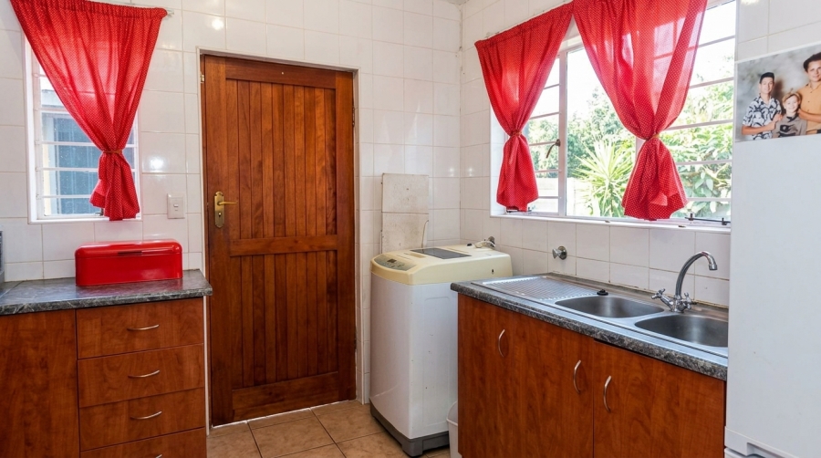 3 Bedroom Property for Sale in Azalea Park North West